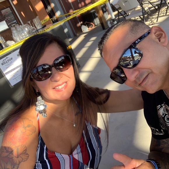 Meet your Posher, Carolyn - Picture 1 of 1